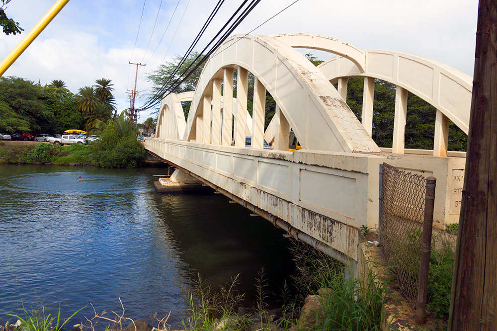 Hawaii's famous Rainbow Bridge